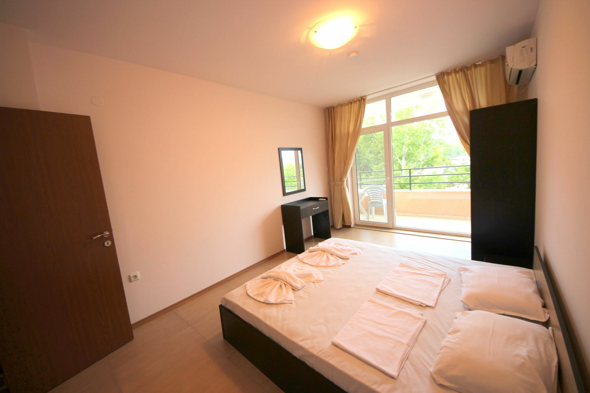 Menada Grand Kamelia Apartments Sunny Beach Eksteriør billede