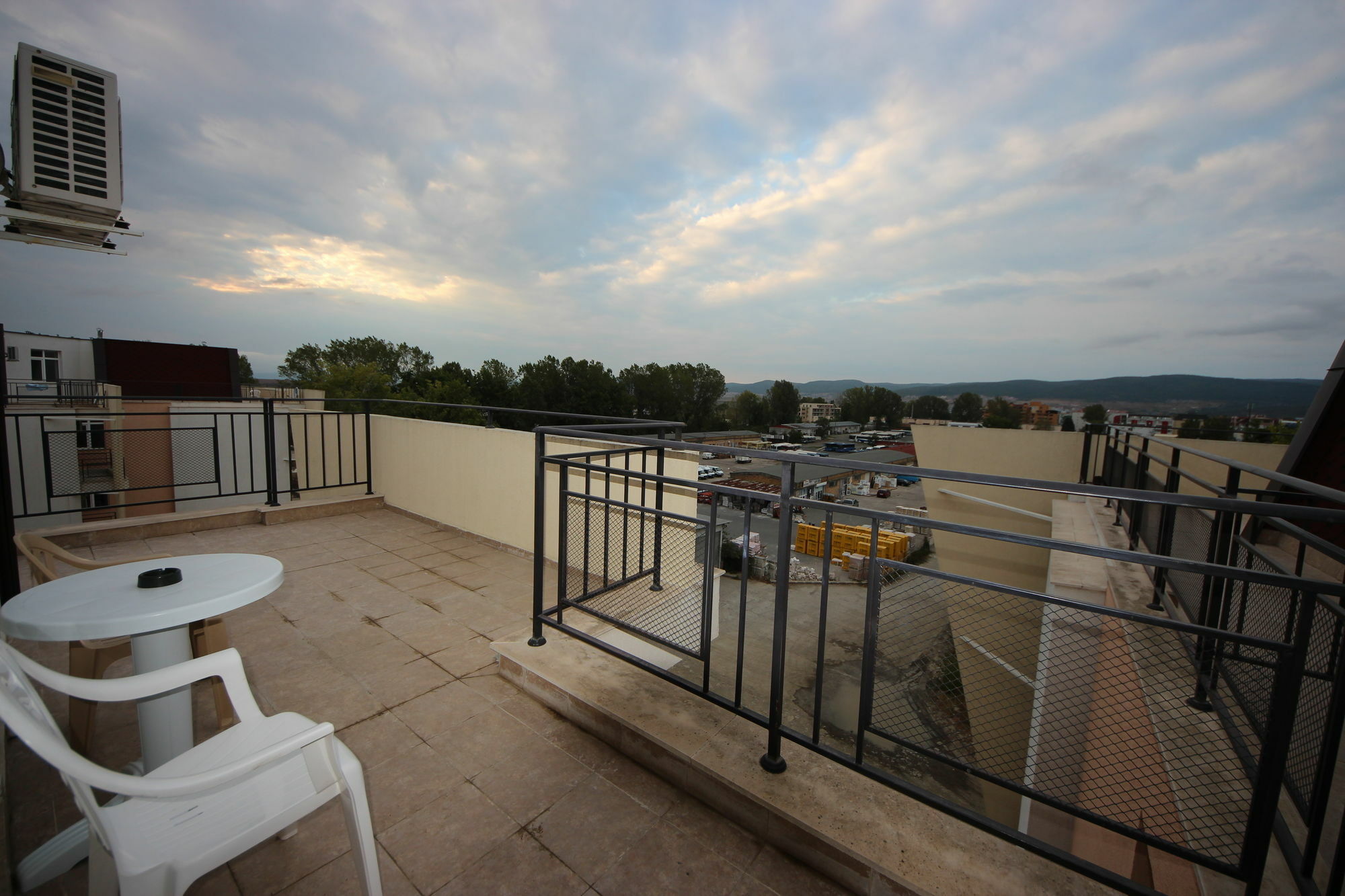 Menada Grand Kamelia Apartments Sunny Beach Eksteriør billede